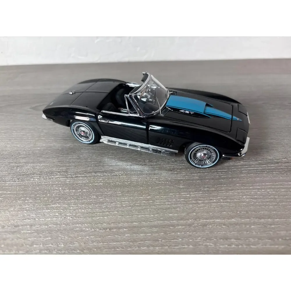 Franklin Mint‎ 1967 Chevrolet Corvette Sting Ray- Includes COA- EUC
